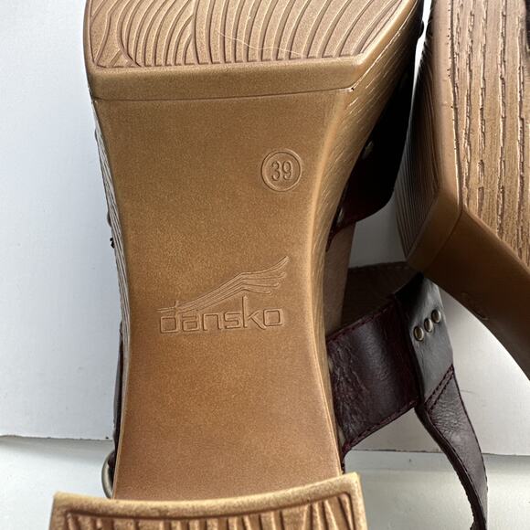 Dansko Women’s EU 39/US 8.5 Cherry Mary Jane Ankle Strap Heels Clogs Sandals - Picture 8 of 8